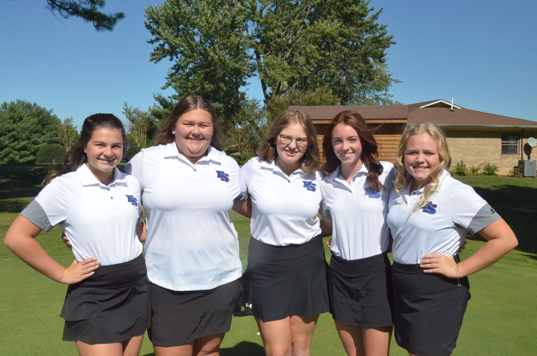 Lady Cats Golf Photo